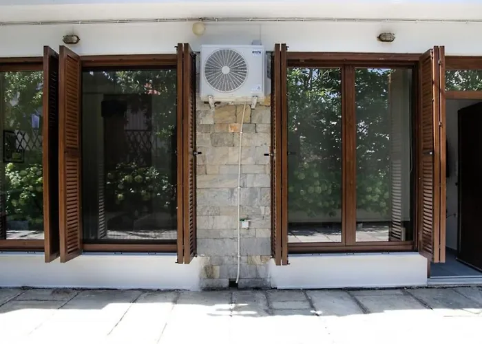 Sirokos House